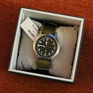 Todd Snyder X Timex 40 mm Military Mens Watch Army Green Band **USED** with box.